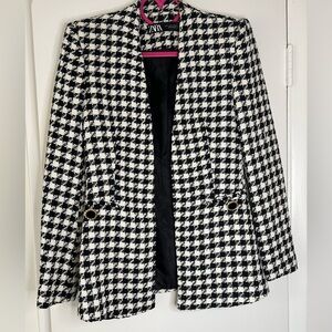 Zara Women’s Checkered Black and White Jacket Size Small